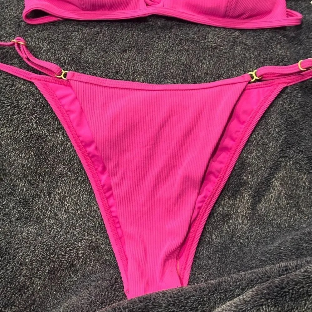 L Space NWT size S bright pink Remi bikini swim bottoms